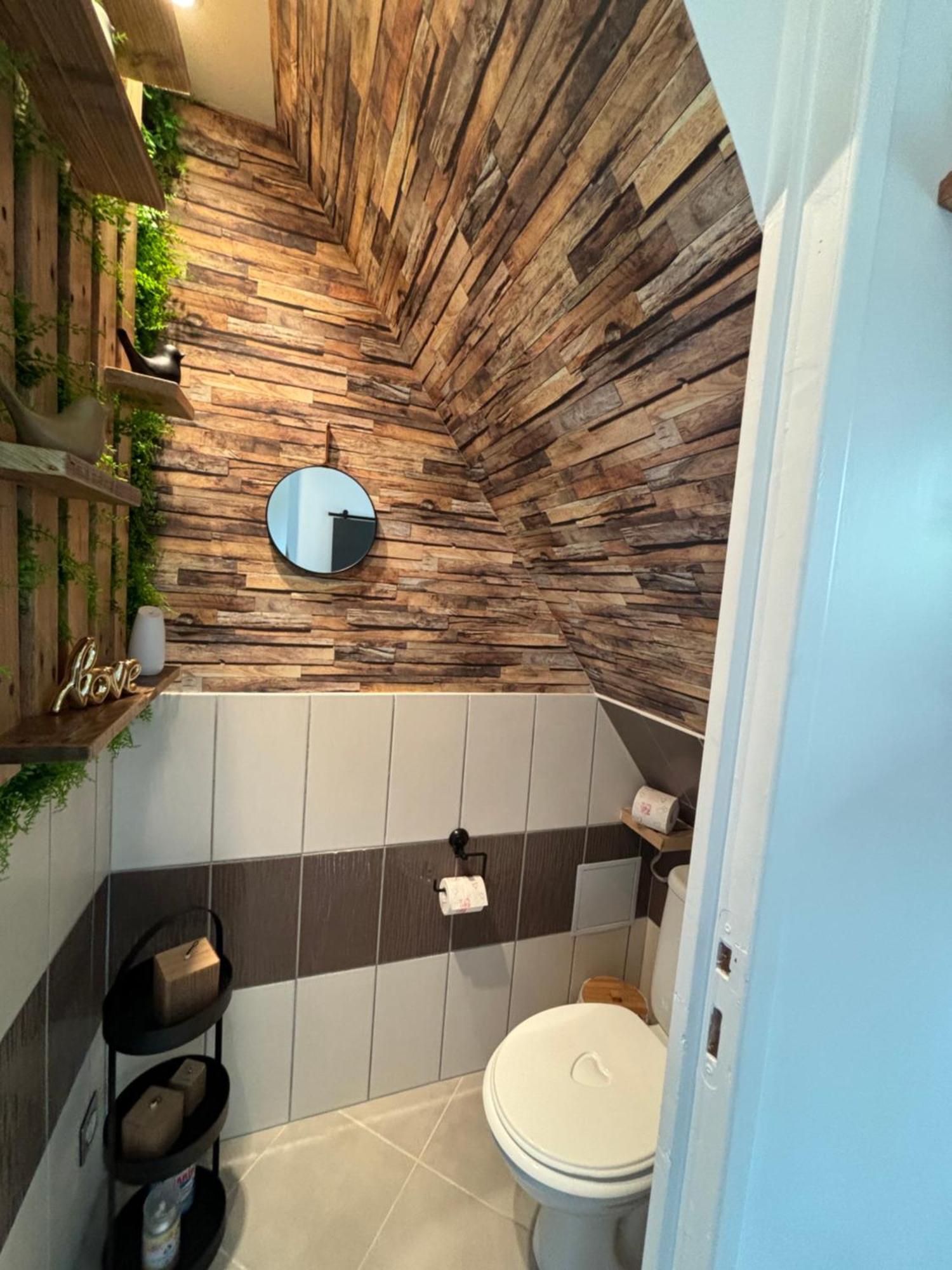 Le 911 Hotel Nazelles-Negron ภายนอก รูปภาพ